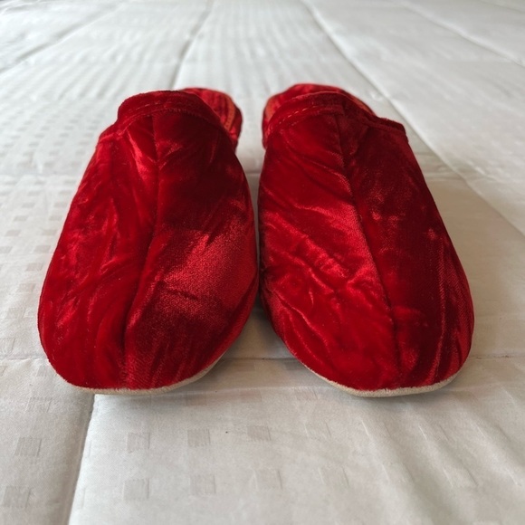 Vintage Red Velvet Velour Packard Wedge Slippers Size 5 - Picture 2 of 16